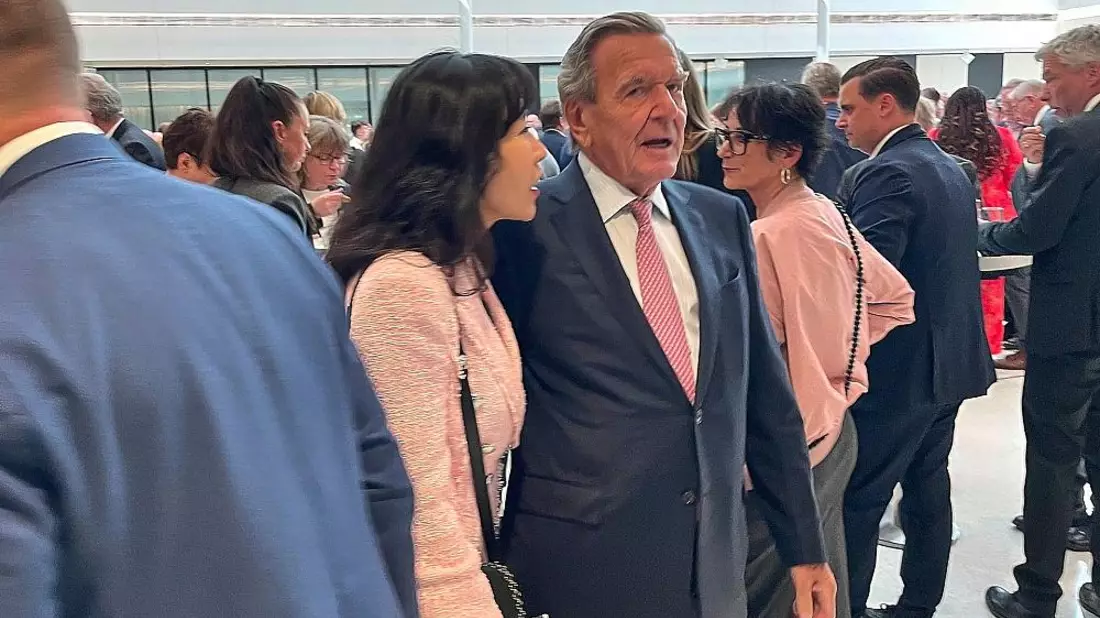 So-yeon Schröder-Kim und Gerhard Schröder (Archiv) - Bild: via dts Nachrichtenagentur