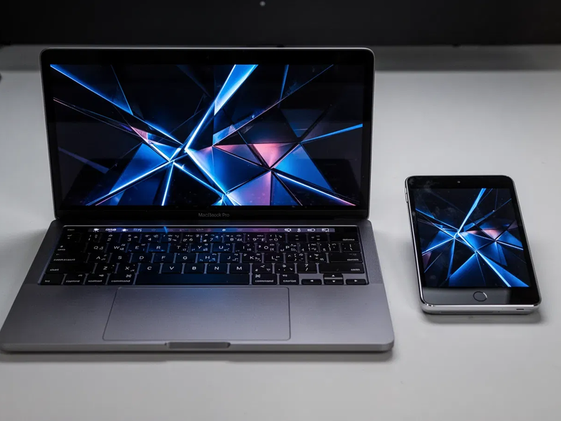 Apple setzt 2026 auf OLED für MacBook Pro und iPad mini - Foto: über boerse-global.de