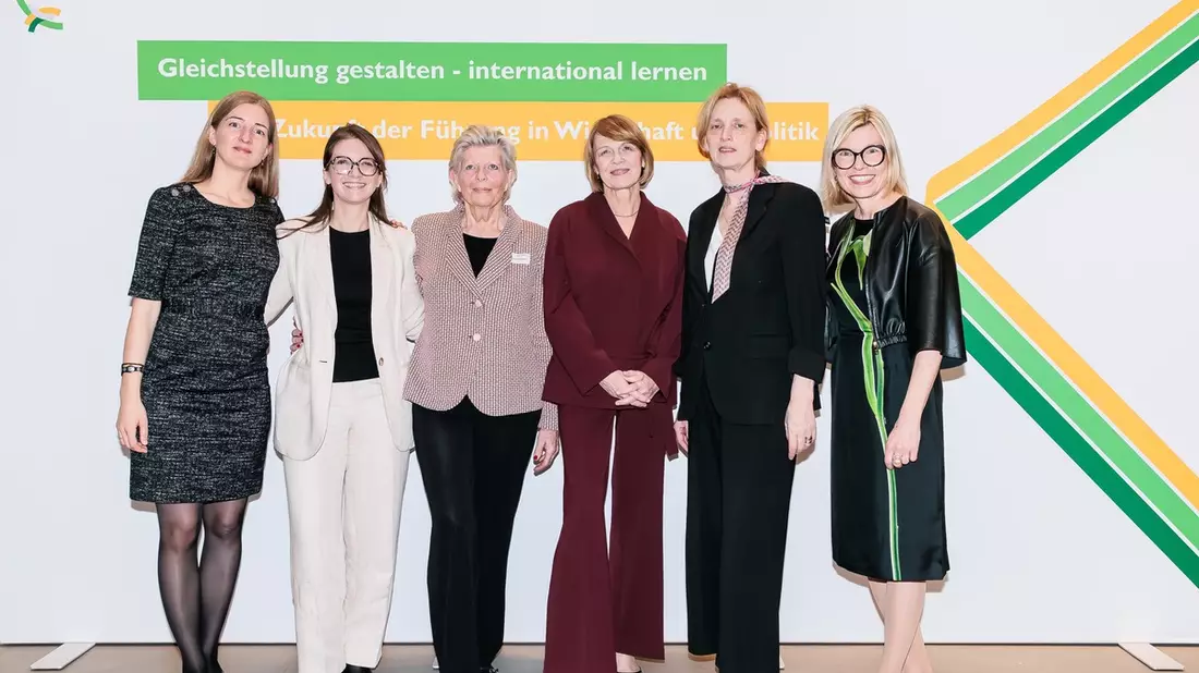 FidAR-Forum 2026: / Karin Prien: Frauen brauchen gleichen Zugang zu Führungs- und Machtpositionen - Bild: presseportal.de