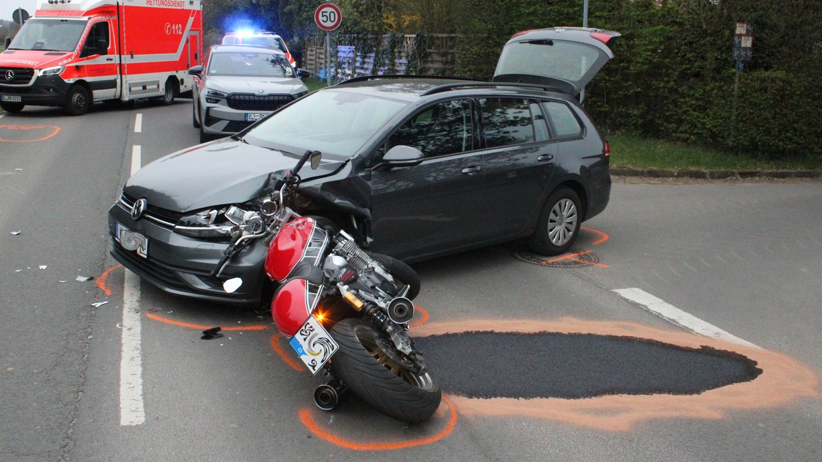 POL-RBK: Leichlingen - Ein Schwerverletzter und hoher Sachschaden bei Kollision im Einmündungsbereich - Foto: presseportal.de
