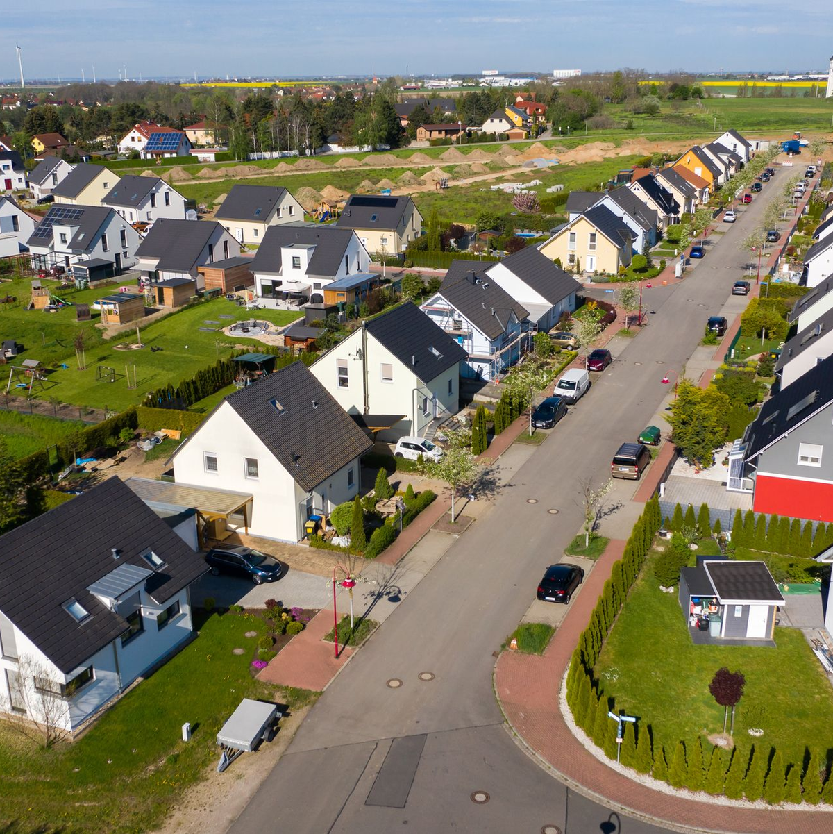 Eigenheime sind gefragt: Die Preise zogen 2025 deutlich an. (Archivbild) - Foto: Jan Woitas/dpa-Zentralbild/dpa