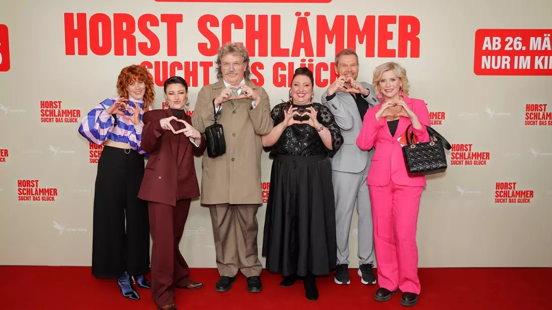 Erfolgreiche Premiere in Hamburg - HORST SCHLÄMMER SUCHT DAS GLÜCK ab 26. März im Kino! - Bild: presseportal.de