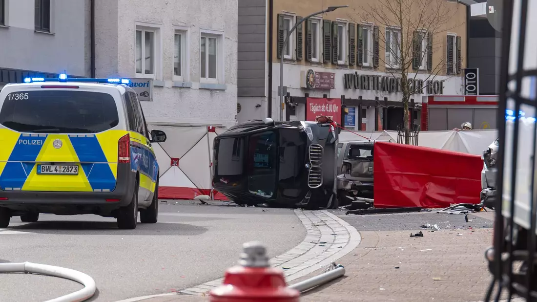 Ein Sachverständiger soll nun klären, wie der Unfall passieren konnte. - Bild: Joshua Rzepka/onw-images/dpa