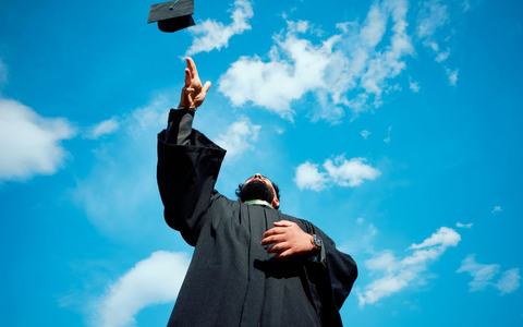 Doktortitel - Foto: @Ugip auf Unsplash