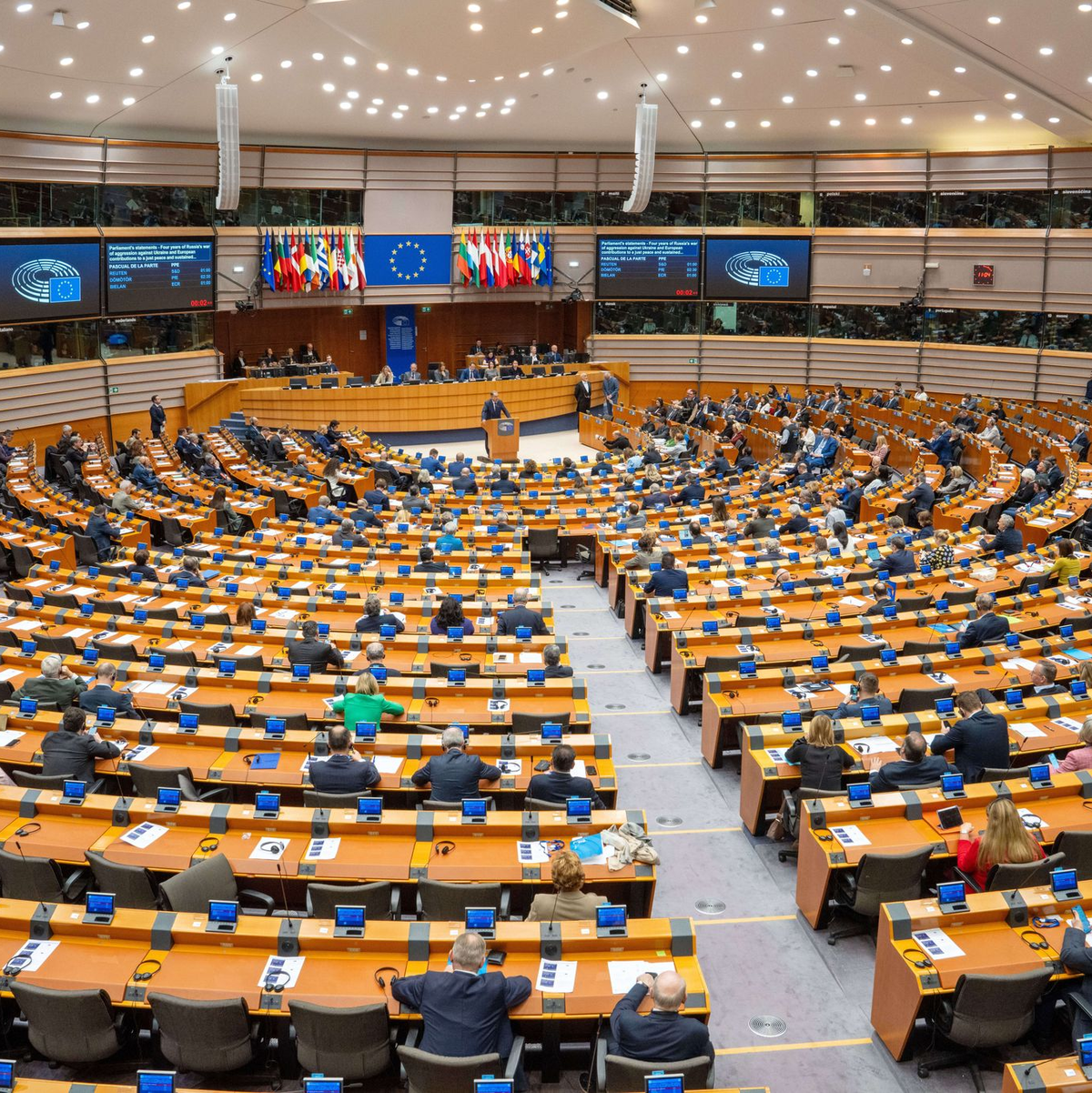 An diesem Donnerstag soll es zur Positionierung zum Migrationsgesetz eine Abstimmung im Plenum geben. (Archivbild) - Foto: Marius Burgelman/AP/dpa