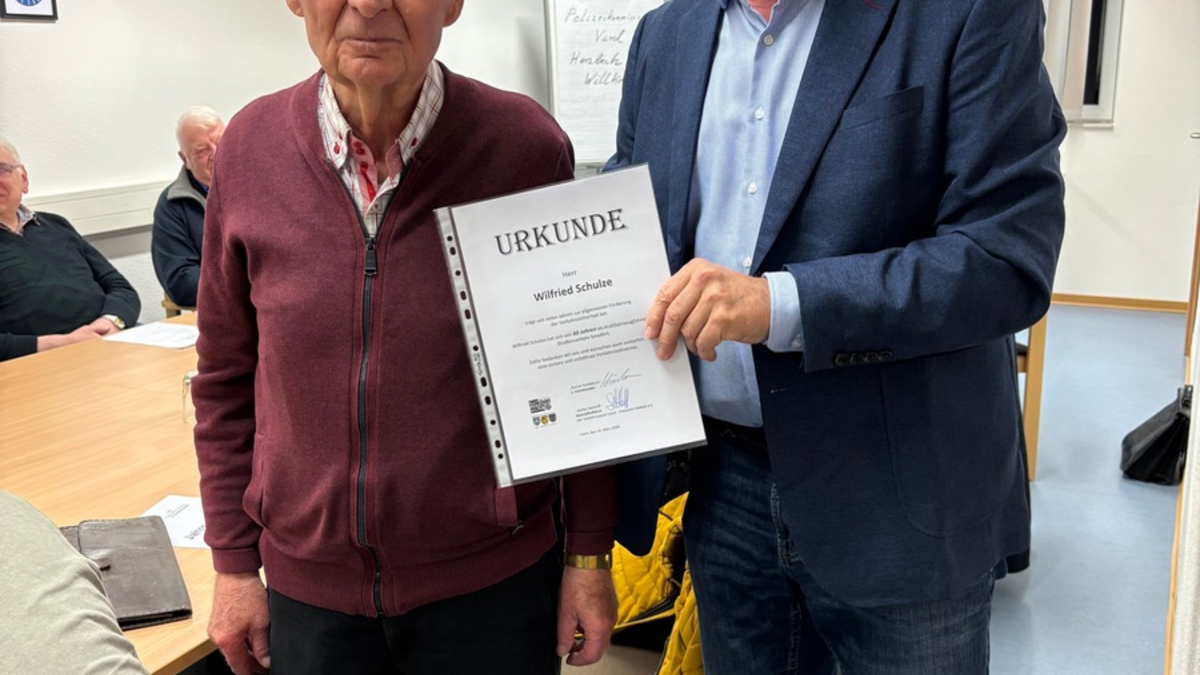 POL-WHV: Verkehrswacht Varel-Friesische Wehde mit Auszeichnung 