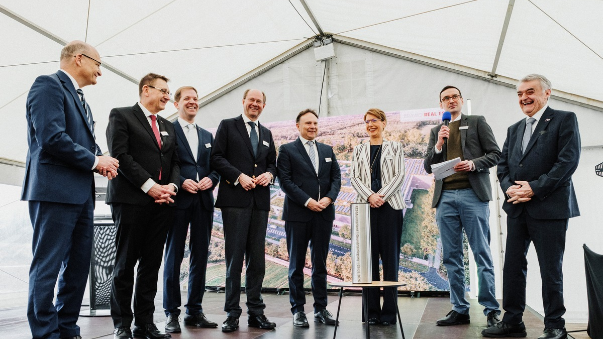 POL-COE: Nottuln, Appelhülsen/ Grundsteinlegung für das Regionale Trainingszentrum Münsterland (RTZ) in Nottuln - zukunftsweisende Trainingsinfrastruktur für die Polizei-Ausbildung von morgen - Foto: presseportal.de