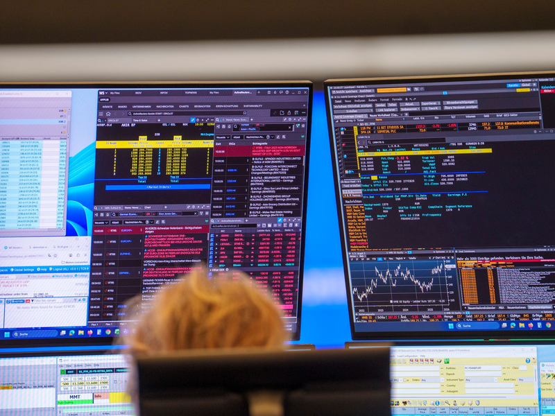 Börse Frankfurt: Unternehmen kaufen so viele Aktien zurück wie nie zuvor (Archivbild) - Foto: Andreas Arnold/dpa