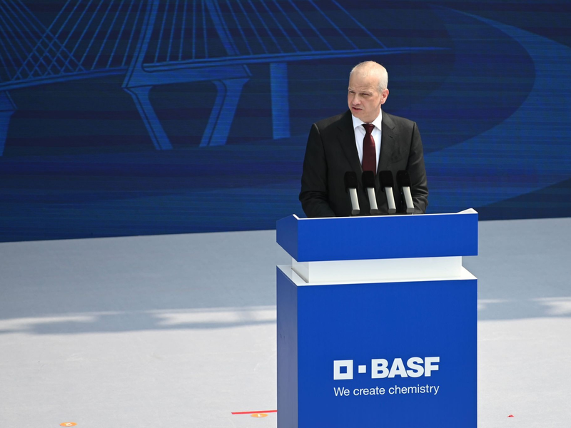 BASF will mit dem neuen Werk den Markt in Südchina bedien - Foto: Johannes Neudecker/dpa