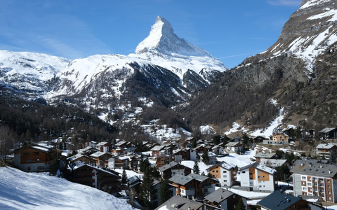 Die Schweiz präsentiert sich gerne mit perfekter Kulisse. (Archivbild)  - Foto: Bernd Weißbrod/dpa