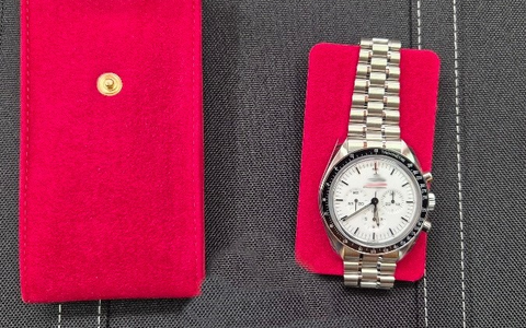 HZA-SI: Zoll stellt Luxuswaren im Wert von über 24.000 Euro fest - Freigrenze um mehr als das 80-fache überschritten - Foto: presseportal.de