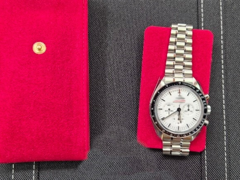 HZA-SI: Zoll stellt Luxuswaren im Wert von über 24.000 Euro fest - Freigrenze um mehr als das 80-fache überschritten - Foto: presseportal.de