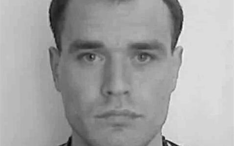 POL-KI: 260326.2 Kiel: Öffentlichkeitsfahndung nach schwerem Raub auf Juweliergeschäft in Gaarden - Untersuchungshaftbefehle erlassen - Folgemeldung zu 251125.1 und 251125.3 - Foto: presseportal.de