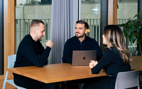 Visum statt leere Stellen: Warum Physiopraxen jetzt auf Fachkräfte aus dem Ausland setzen sollten - Foto: presseportal.de