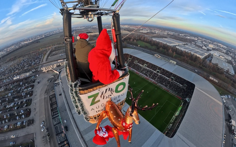 Fußball-WM 2026: Augsburger navigiert Fans mit Fussballnationalmannschaft.net durch den Info-Dschungel / 104 WM-Spiele im Blick: Portal bündelt WM-News, TV-Infos, App & Podcast. - Foto: presseportal.de