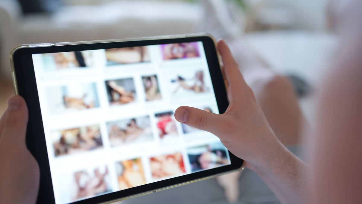 Die Abgeordneten wollen Opfer digitaler Gewalt schützen. (Symbolbild) - Foto: Marcus Brandt/dpa