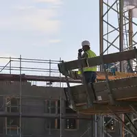 Bauarbeiter auf einer Baustelle (Archiv) - Foto: via dts Nachrichtenagentur