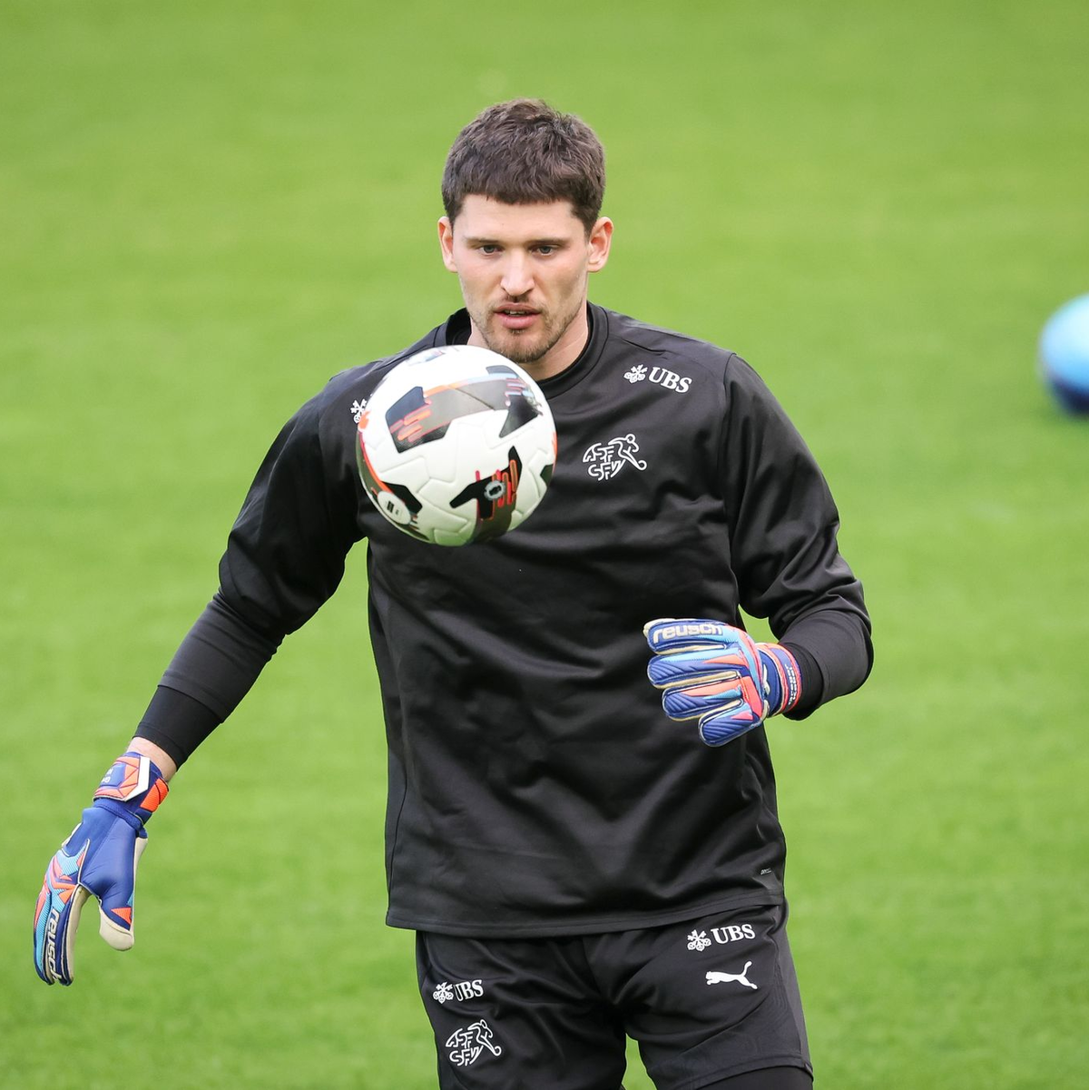 Dortmunds Torwart Gregor Kobel beim Abschlusstraining der Schweizer. - Foto: Christian Charisius/dpa