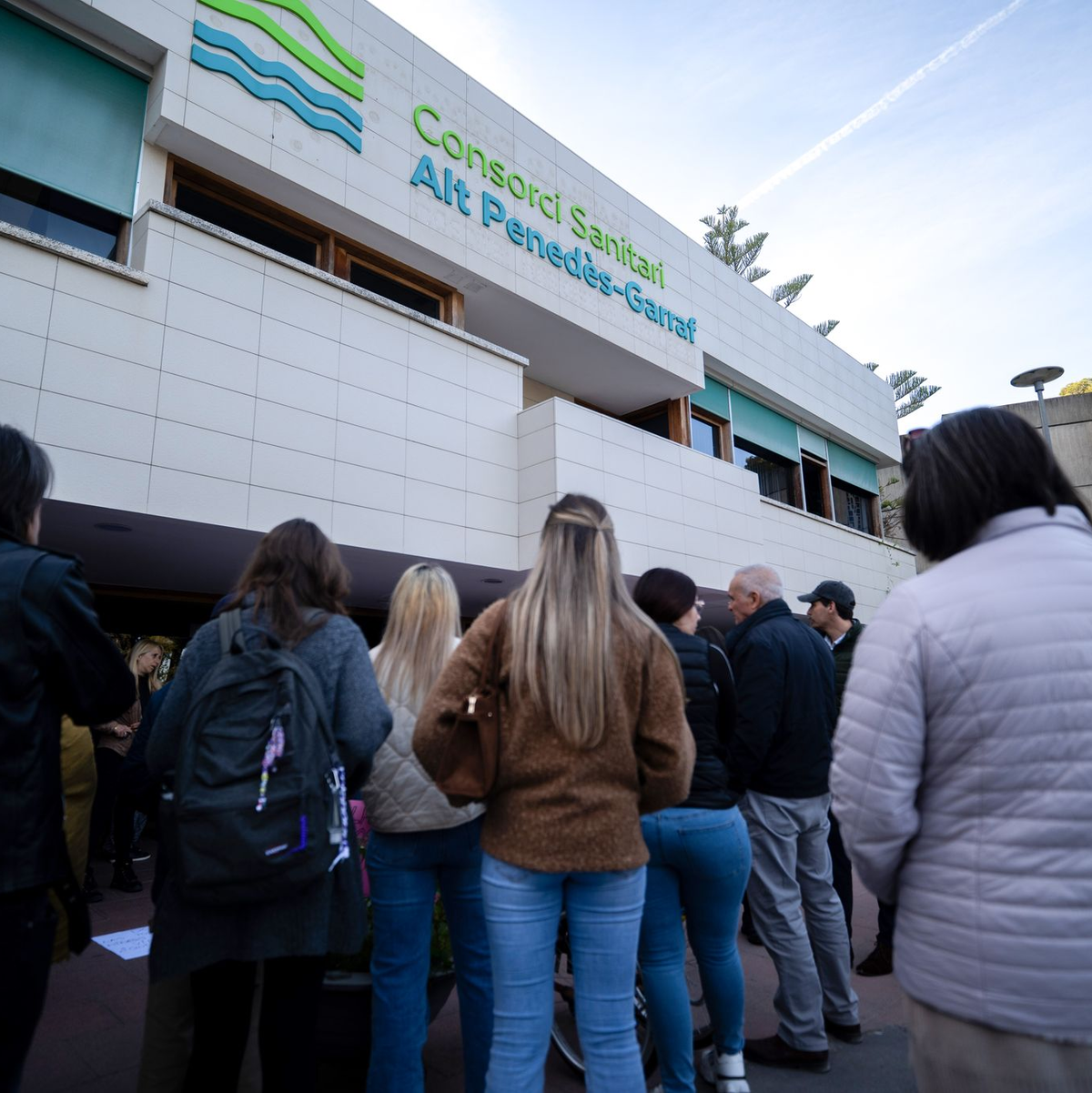 Der ungewöhnliche Fall spaltet Spanien. Vor dem Krankenhaus wurde protestiert. - Foto: Lorena Sopêna/EUROPA PRESS/dpa