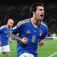 Sorgte für die Befreiung: Italiens 1:0-Torschütze Sandro Tonali (r)   - Foto: Jonathan Moscrop/CSM via ZUMA Press Wire/dpa