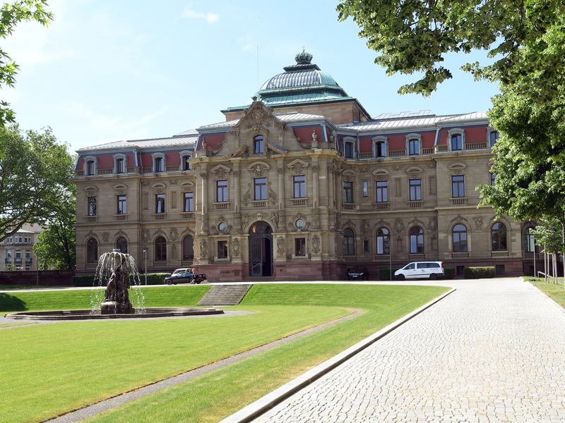 Gerichte stĂ€rken Patientenschutz: Apotheken haften fĂŒr unzulĂ€ssige Plattform-Werbung - Foto: presseportal.de