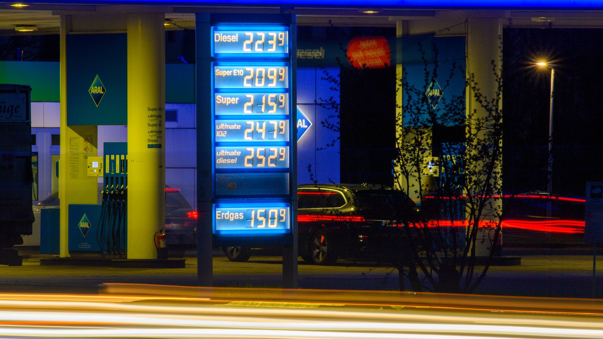 Die Spritpreise geben seit einigen Tagen nach. (Archivbild) - Foto: Klaus-Dietmar Gabbert/dpa