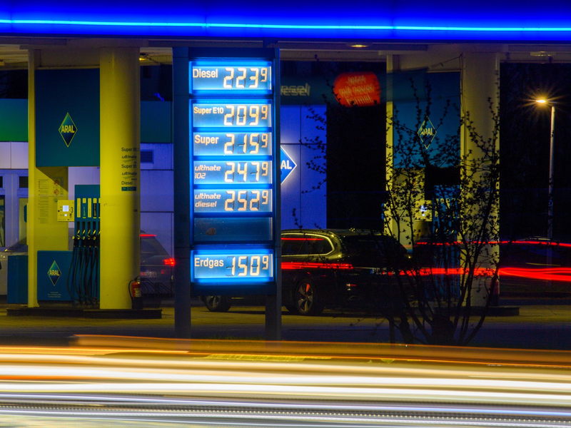 Die Spritpreise geben seit einigen Tagen nach. (Archivbild) - Foto: Klaus-Dietmar Gabbert/dpa