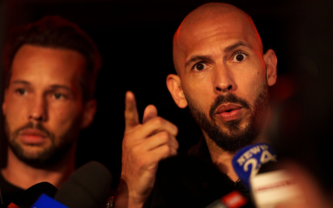 Die Tate Brothers: links Tristan, rechts Andrew. (Archivbild) - Foto: Vadim Ghirda/AP/dpa