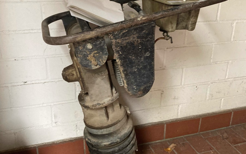 POL-MK: Zeugensuche nach Handydieben / Rüttelplattenbesitzer gesucht - Foto: presseportal.de