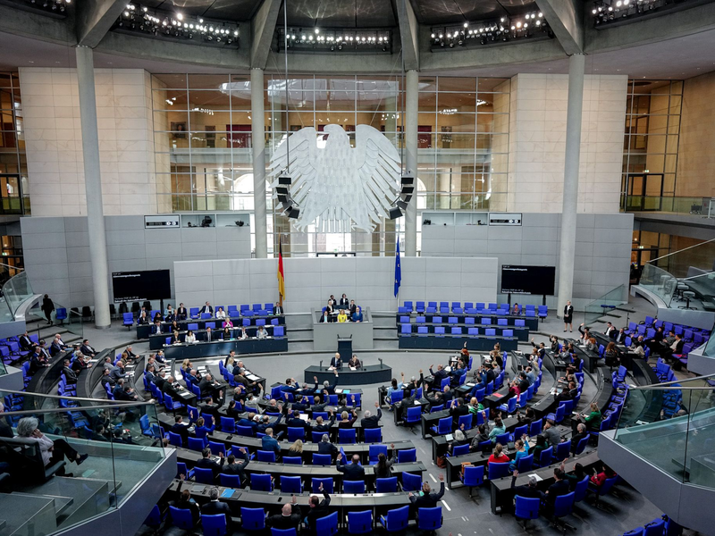 Für die neue Altersvorsorge gab es eine klare Mehrheit.  - Foto: Kay Nietfeld/dpa