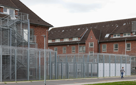 Die Abschiebehaft soll verhindern, dass Ausreisepflichtige vor einer geplanten Rückführung untertauchen. (Archivbild) - Foto: Ulrich Perrey/dpa
