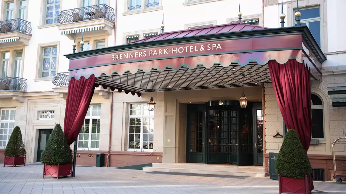 Fünf Sterne Baustelle - alles auf Anfang im Luxushotel Brenners - Bild: presseportal.de