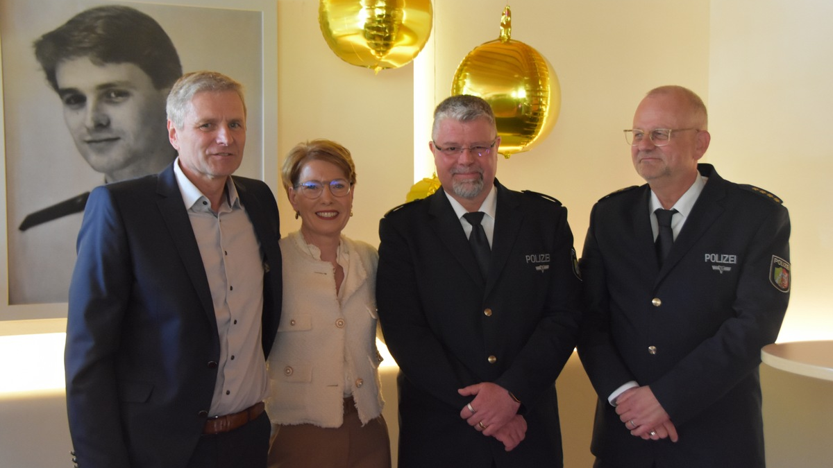 POL-MS: Leitender Kriminaldirektor Jürgen Dekker verabschiedet - 