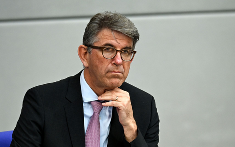 Kulturstaatsminister Weimer lässt den Vorwurf «einseitiger Eingriffe» zurückweisen. (Archivbild) - Foto: Lilli Förter/dpa