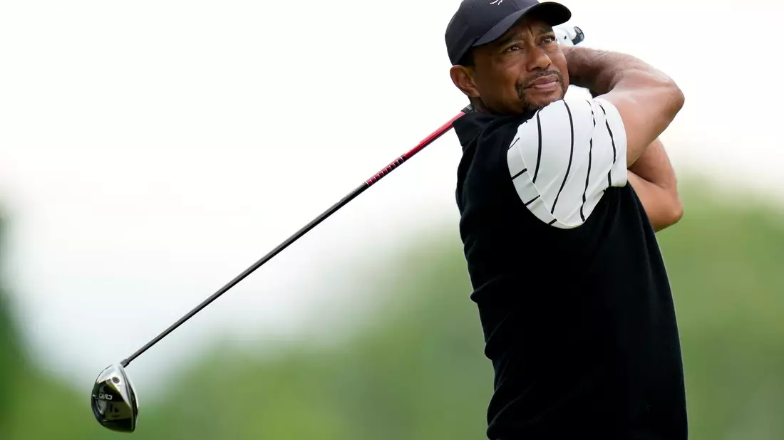 Der US-Golfstar Tiger Woods ist Medienberichten zufolge in einen Autounfall verwickelt worden. (Archivfoto) - Bild: Jeff Roberson/=03386977#4=/dpa