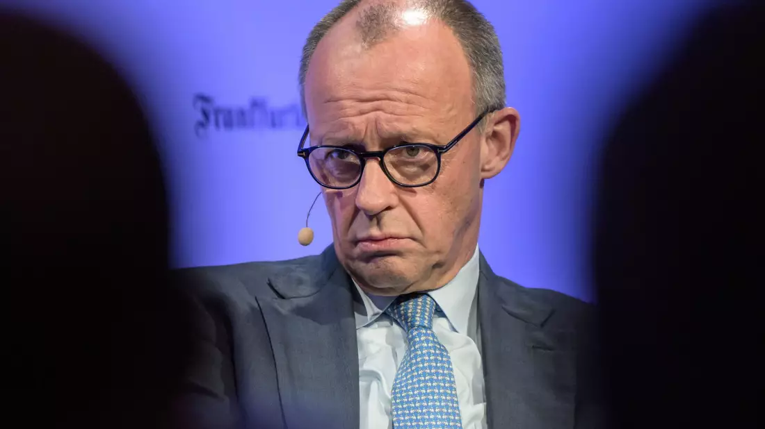 Der Kanzler legt in der Debatte über Gewalt gegen Frauen noch einmal nach. - Bild: Hannes P. Albert/dpa