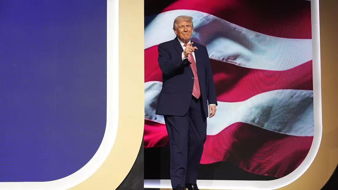 Trump stellt Unterstützung für Nato-Verbündete infrage. - Bild: Mark Schiefelbein/AP/dpa