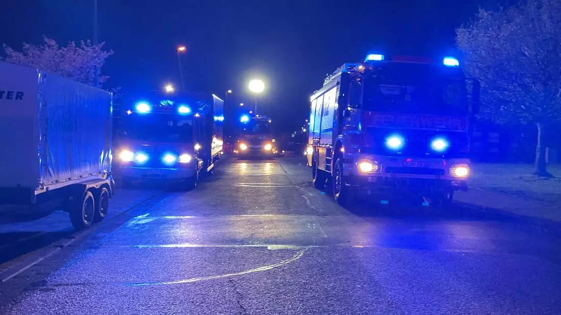 FW Dinslaken: Ausgelöste Brandmeldeanlage - Bild: presseportal.de