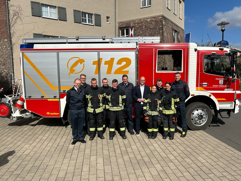 FW Dinslaken: Feuerwehr Dinslaken strukturiert Ausbildung neu - Start der Lehrfeuerwache - Foto: presseportal.de