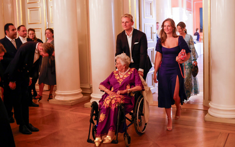 Prinzessin Astrid (v) musste wegen einer Lungenentzündung behandelt werden. (Archivbild).  - Foto: Hanna Johre/NTB/AP/dpa