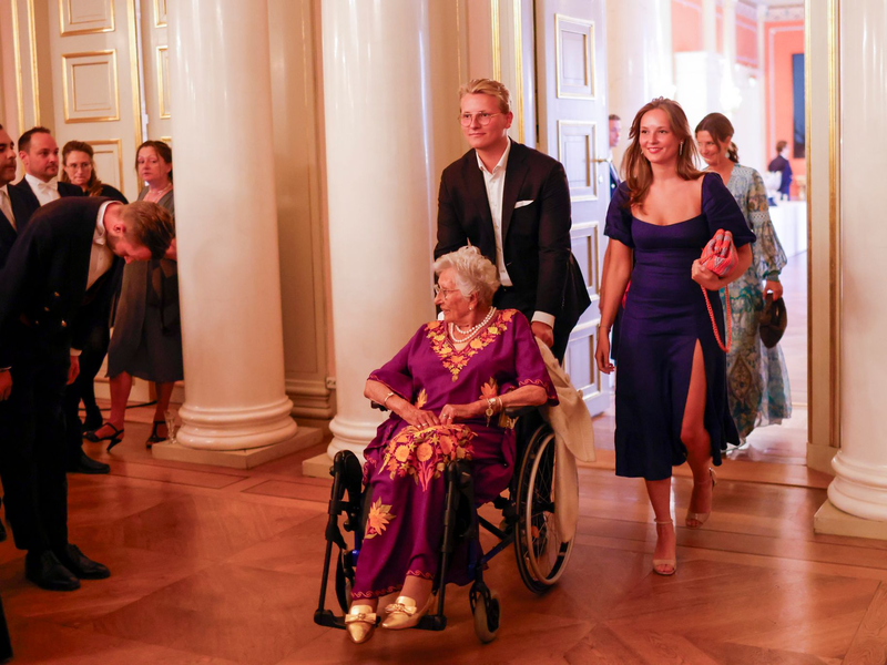 Prinzessin Astrid (v) musste wegen einer Lungenentzündung behandelt werden. (Archivbild).  - Foto: Hanna Johre/NTB/AP/dpa