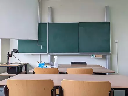 Klassenraum in einer Schule (Archiv) - Foto: via dts Nachrichtenagentur