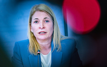 Soll besser von der Bundesregierung unterstĂŒtzt werden: Bahnchefin Palla. (Archivbild) - Foto: Malin Wunderlich/dpa