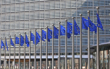 EU-Fahnen (Archiv) - Foto: via dts Nachrichtenagentur