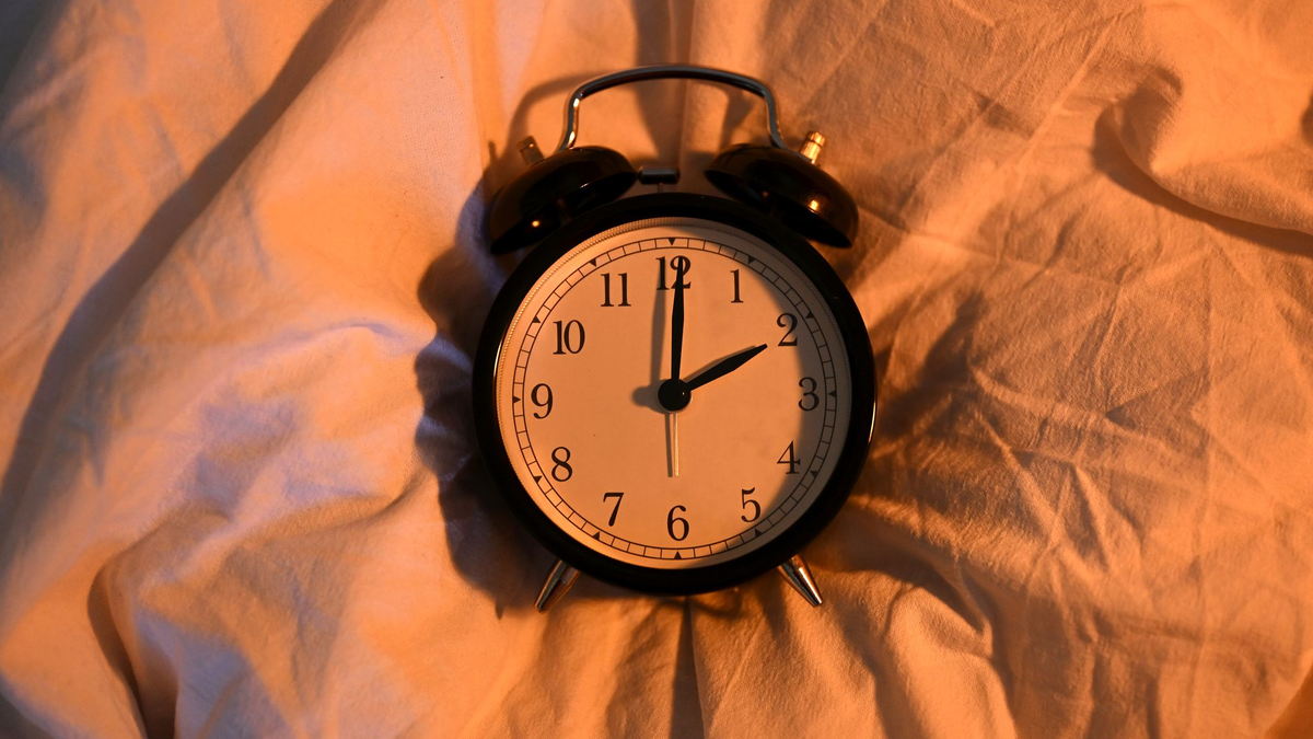 In Deutschland und den meisten Ländern Europas gilt wieder die Sommerzeit (Symbolbild)  - Foto: Elisa Schu/dpa