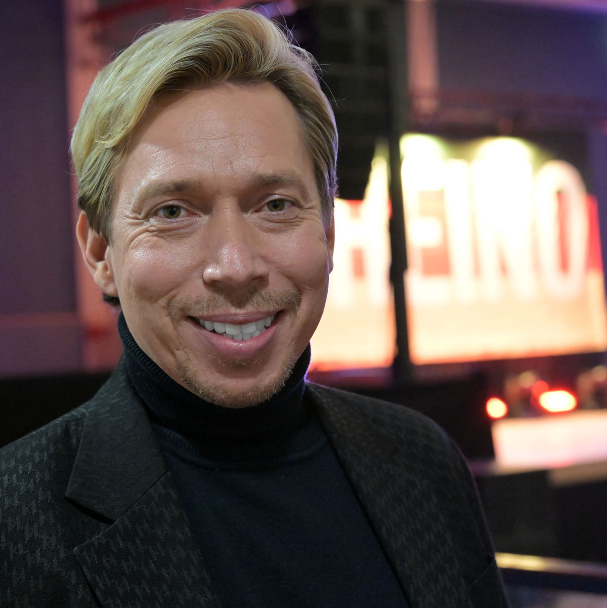 Der Manager von Heino, Helmut Werner, schaltet sich öffentlich in den Streit um das Deutschlandlied in einer Version von Heino ein.  - Foto: Michael Bahlo/dpa