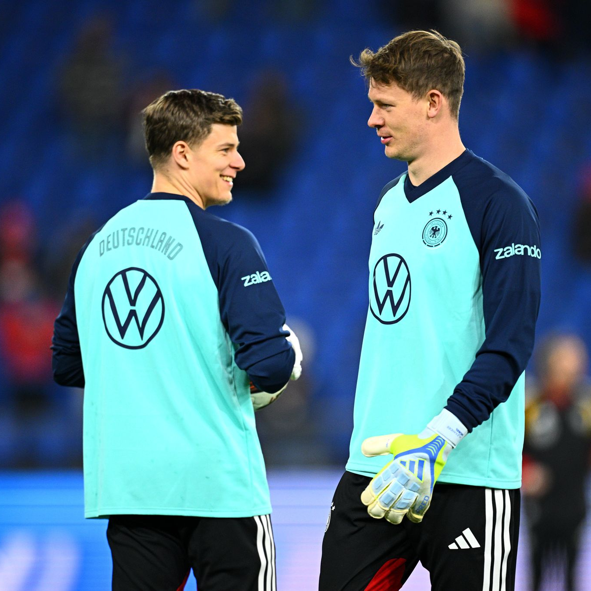 Alexander Nübel (r.) könnte zu einem weiteren Länderspieleinsatz kommen.  - Foto: Tom Weller/dpa
