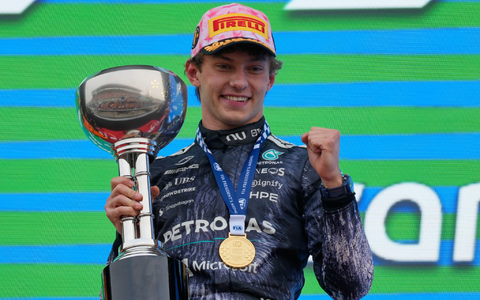 Kimi Antonelli gelang der zweite Sieg binnen zwei Wochen. - Foto: Eugene Hoshiko/AP/dpa