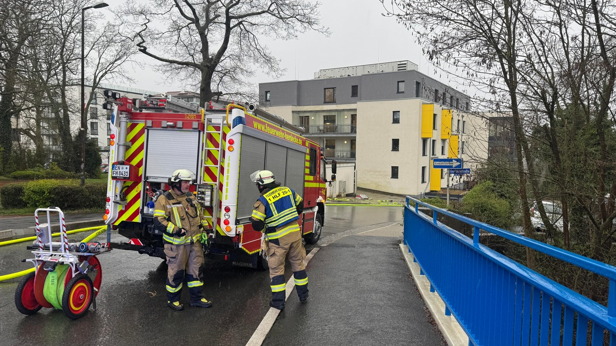 FW-EN: Feuerwehr Herdecke am Samstag mehrfach im Einsatz - Massiver Gasaustritt und Rauchentwicklung gemeldet - Foto: presseportal.de