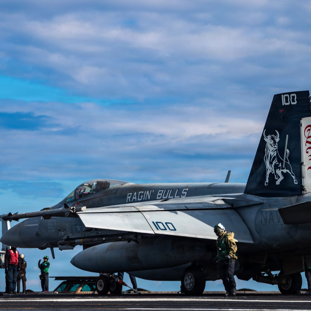 Ist der Angriff der USA und Israels auf die USA völkerrechtswidrig? Für die Wissenschaftlichen Dienste des Bundestags ist die Antwort recht eindeutig. (Archivbild) - Foto: Uncredited/U.S. Central Command/dpa